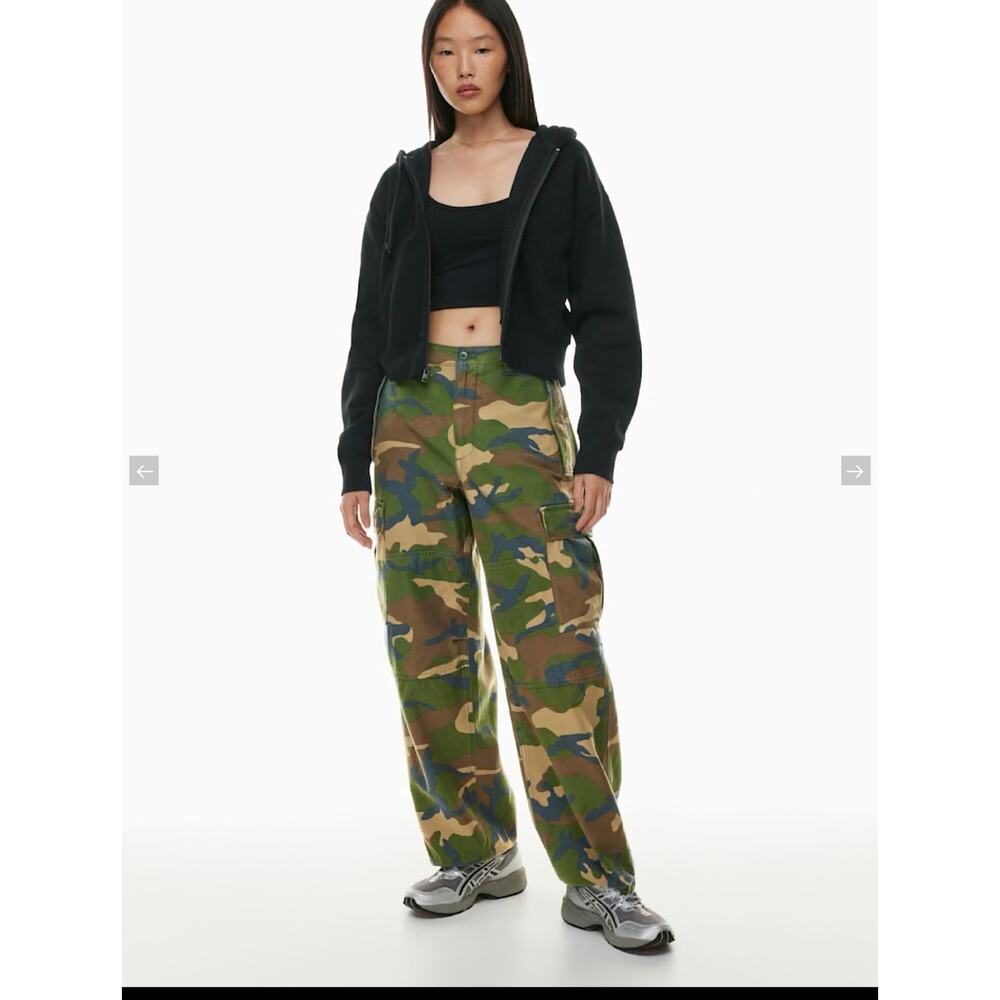 Aritzia Women's Camouflage Straight-Leg Cargo Pants - Green/Brown/Black